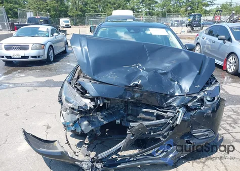 2018 Mazda Mazda3 Grand Touring из США, поврежденный, VIN 3MZBN1W37JM178078